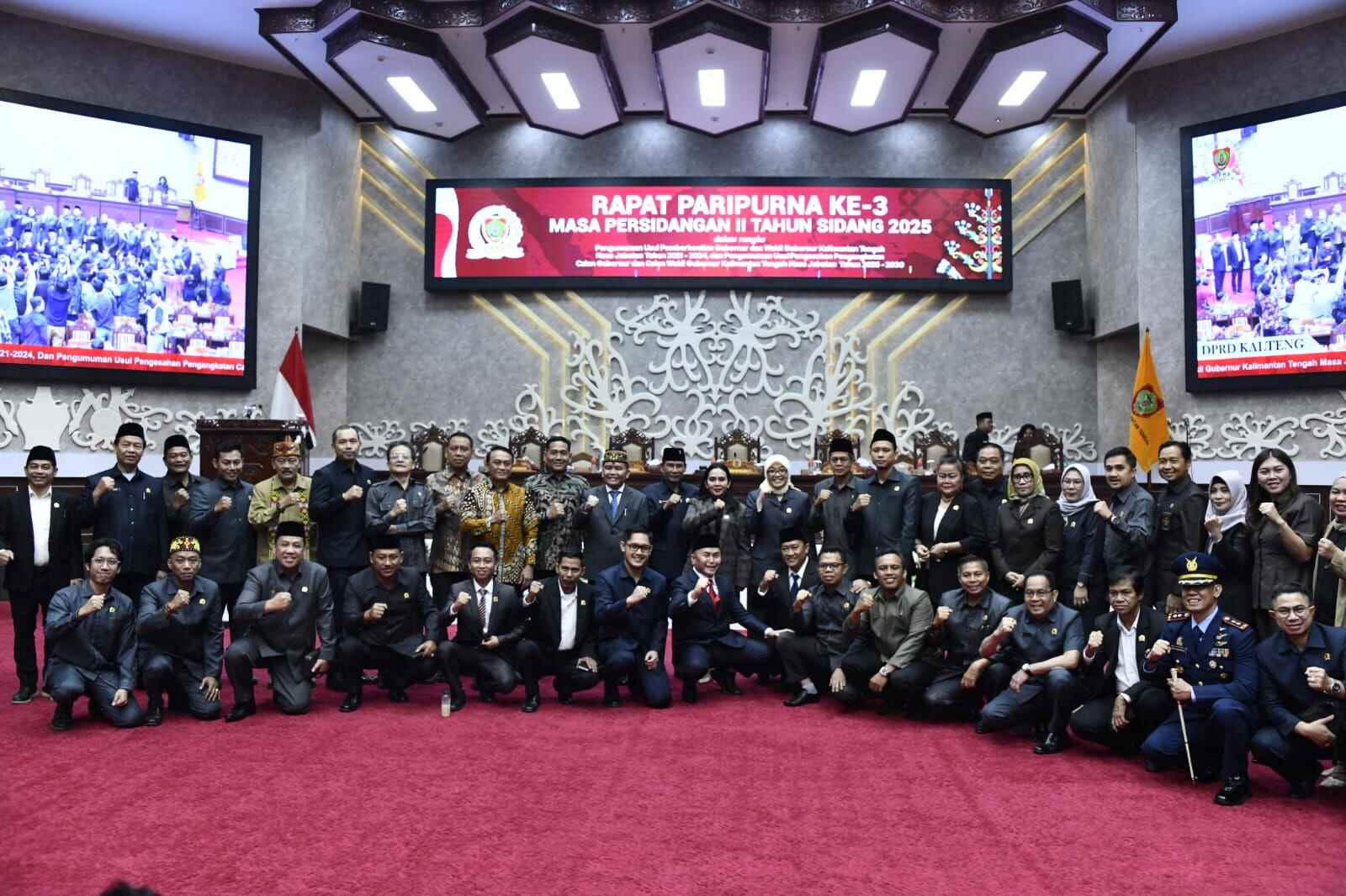 DPRD Kalteng Gelar Rapat Paripurna Pengumuman Usul Pemberhentian Gubernur dan Wakil Gubernur Masa Jabatan 2020 - 2024