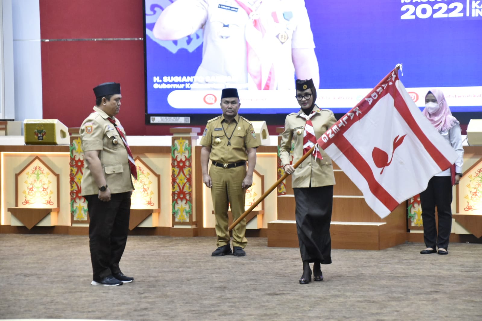 Ketua Kwartir Daerah Gerakan Pramuka Kalteng Ivo Sugianto Sabran Lepas Kontingen Untuk Ikuti Jambore Nasional XI Tahun 2022