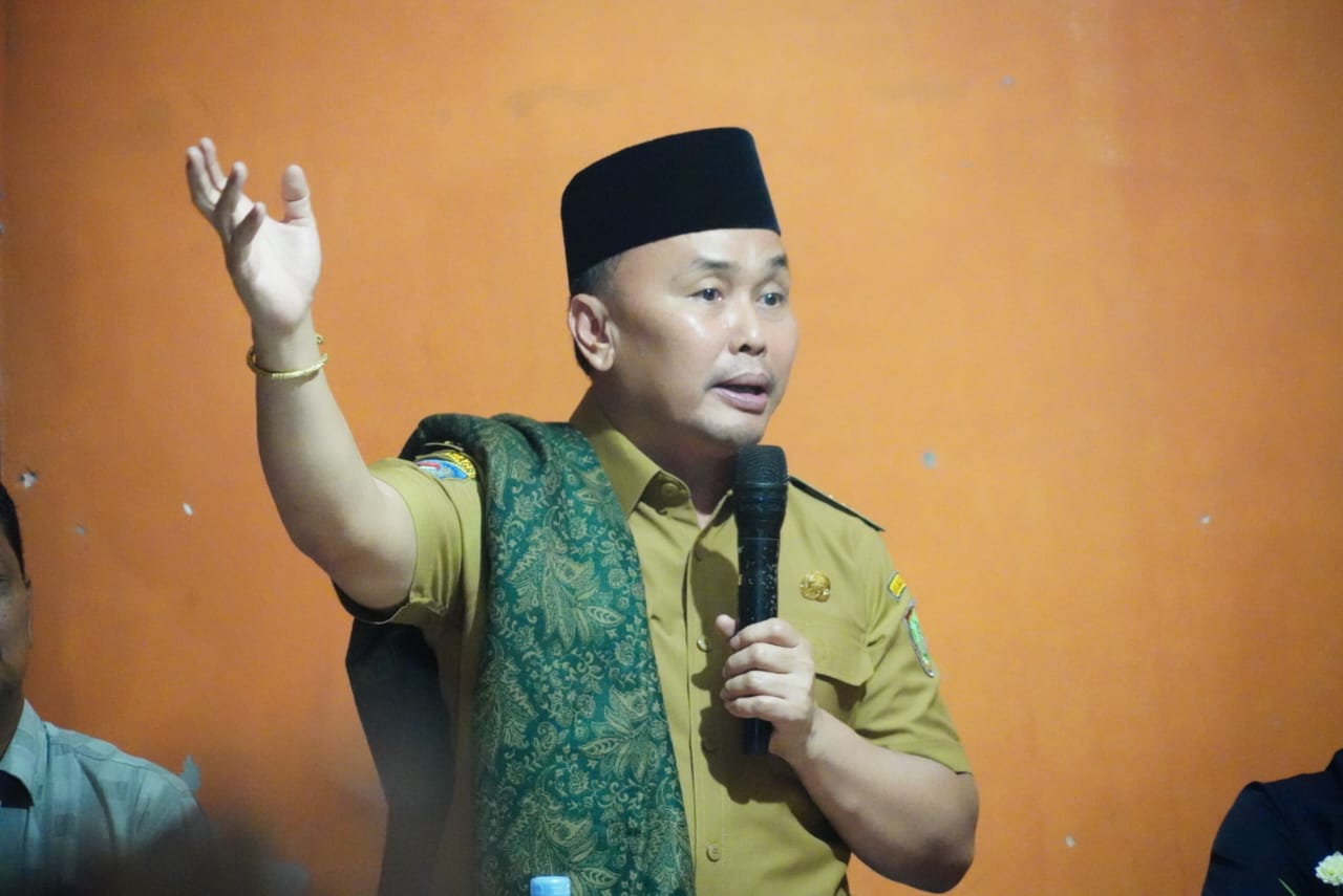 Gubernur Kalteng Sugianto Sabran Berdialog Dengan Warga Desa Bangkal