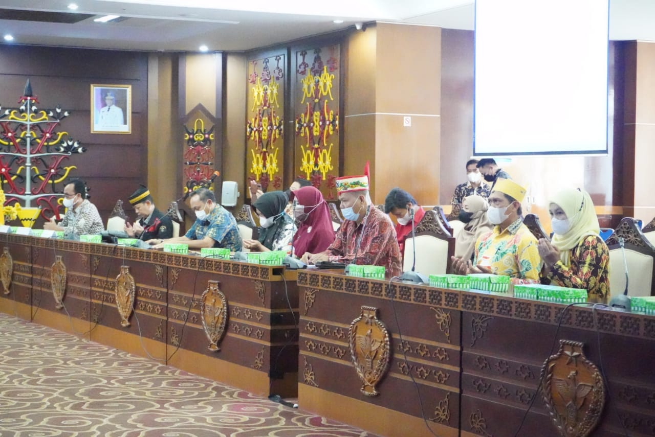 Rakor, Sosialisasi Dan Evaluasi Panitia Masyarakat Hukum Adat Provinsi Kalteng