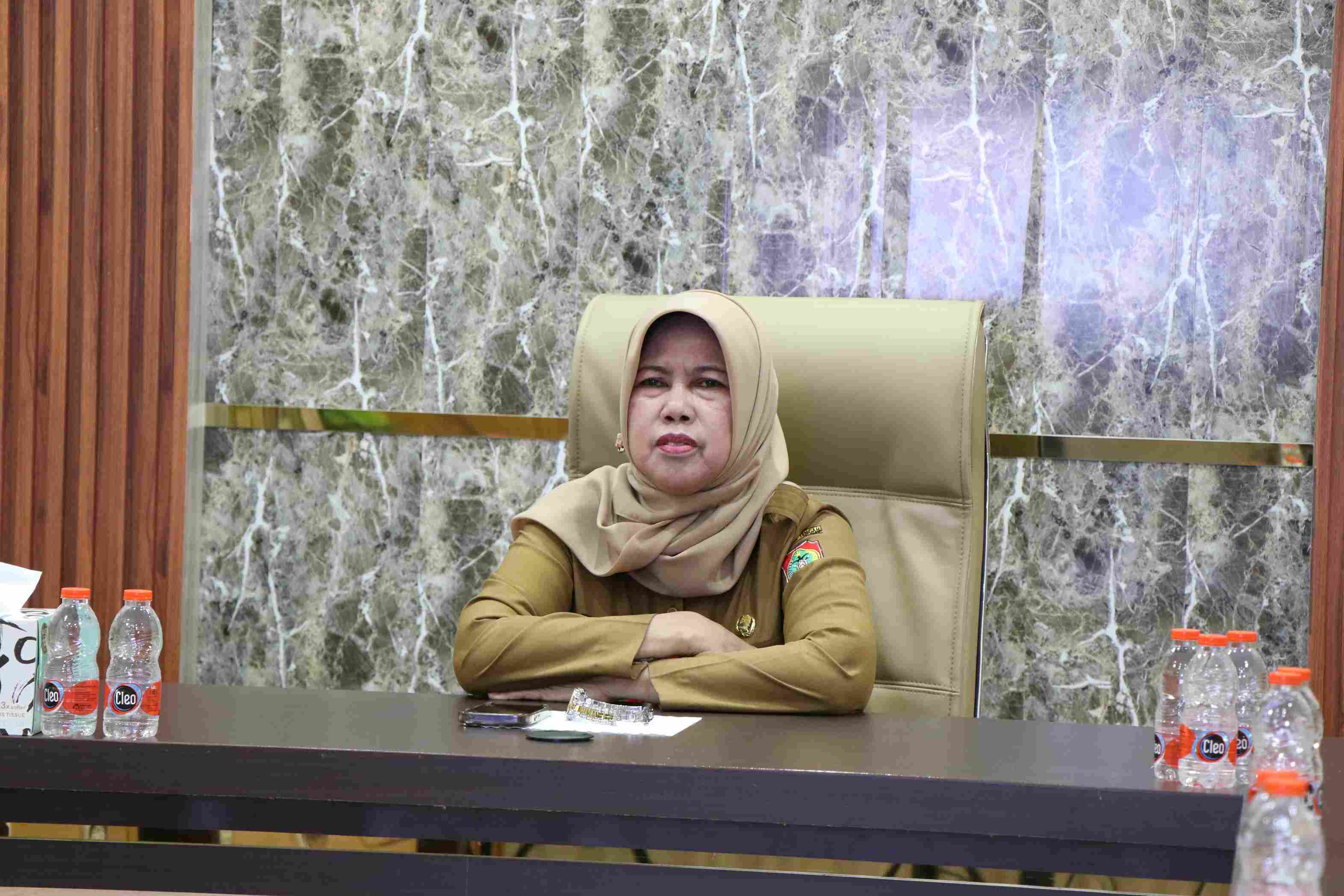 Kepala BKD Prov. Kalteng Lisda Arriyana Ikuti Rapat Mempersiapkan Penyesuaian Penetapan NIP Bagi CPNS dan PPPK T.A 2024