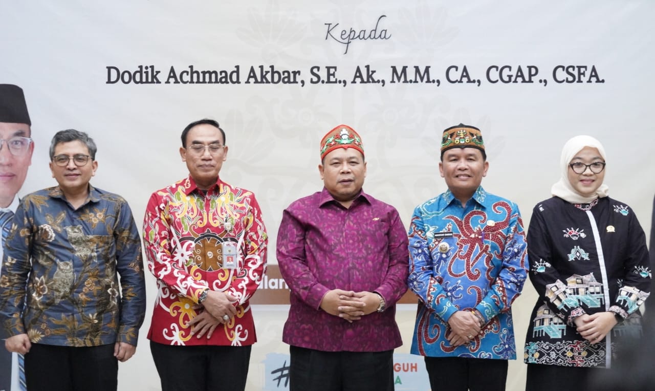 Wagub Kalteng Edy Pratowo Hadiri Serah Terima Jabatan Kepala BPK Perwakilan Kalteng