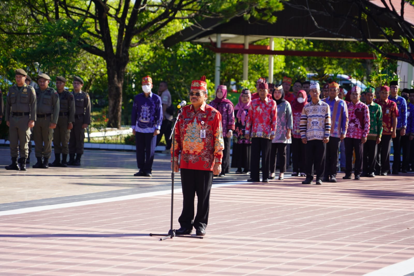 Pemprov. Kalteng Laksanakan Upacara Ziarah dan Tabur Bunga di Taman Makam Pahlawan Sanaman Lampang