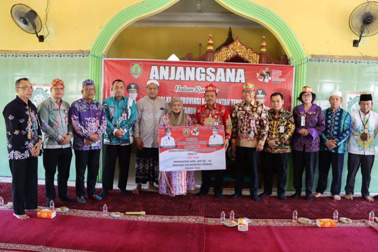 Sekda Prov. Kalteng Lakukan Anjangsana di LKS Panti Asuhan Ayah Bunda