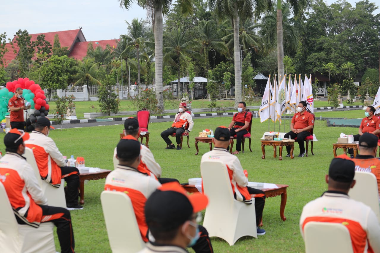 Gubernur : Berjuanglah Optimal di PON XX Papua