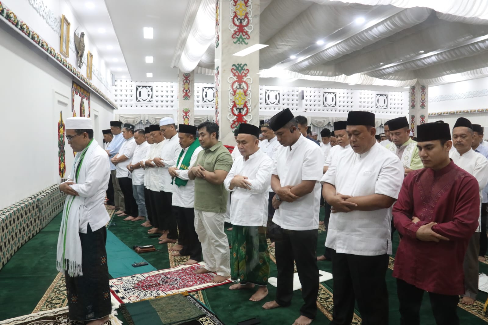 Ketua TP PKK Prov Kalteng Ivo Sugianto Sabran Didampingi Gubernur Kalteng Sugianto Sabran Buka Kalteng Ramadan Festival 1445 H