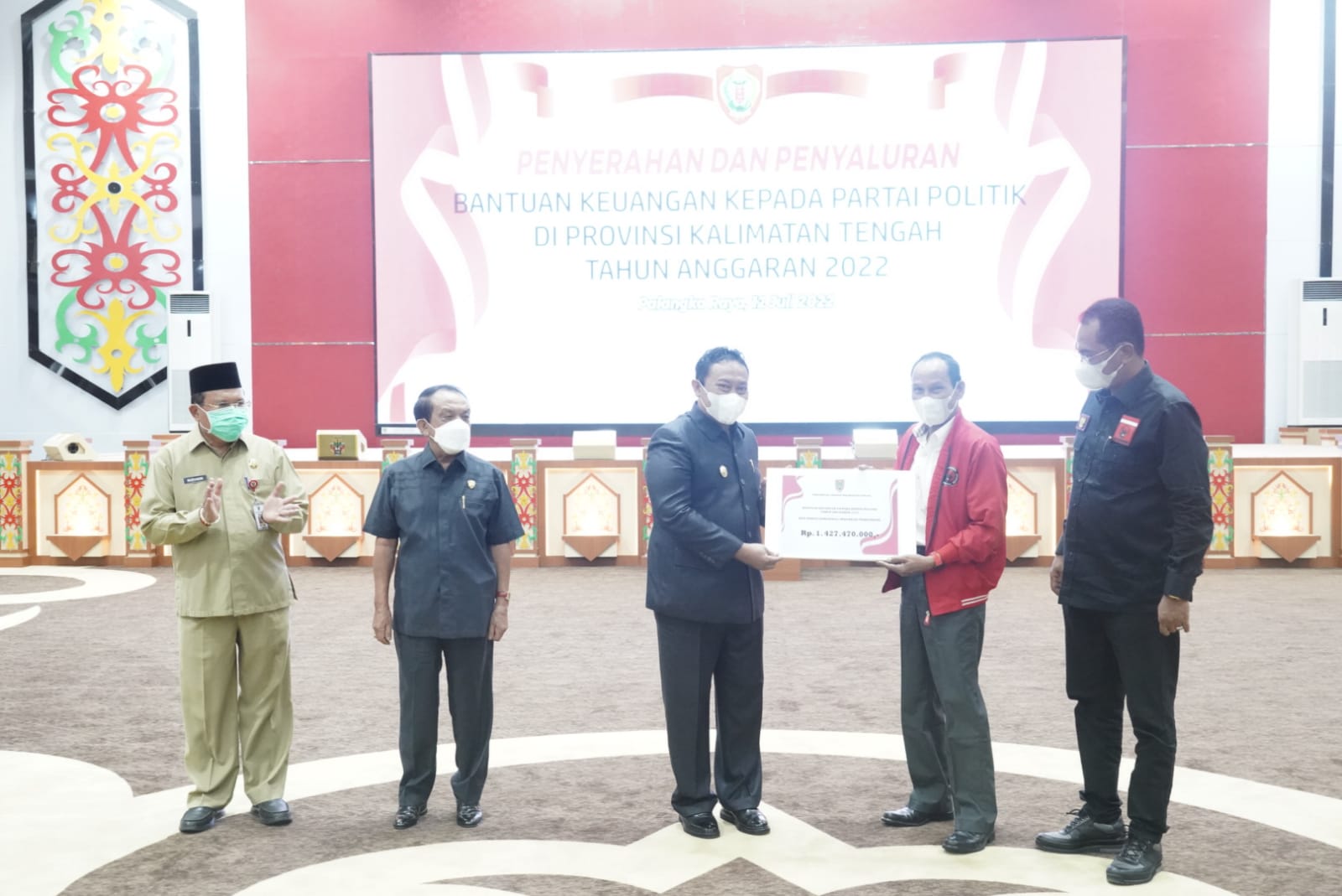 Pemprov. Kalteng Salurkan Bantuan Keuangan Kepada 11 Parpol Di Prov. Kalteng