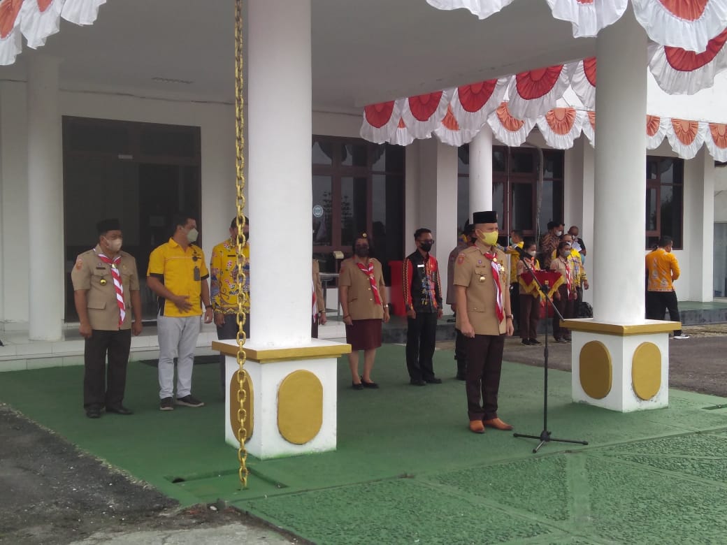 Bupati Gumas Lepas Peserta Pramuka Jamnas Tahun 2022