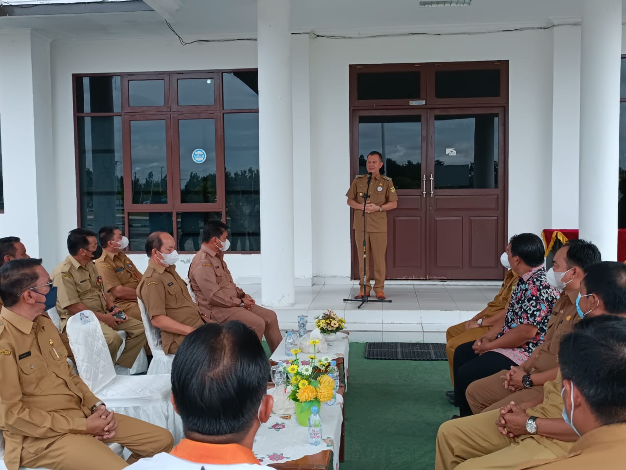 Penyerahan Sebuah Mobil Kepada Majelis Jemaat GKE Sion Kuala Kurun