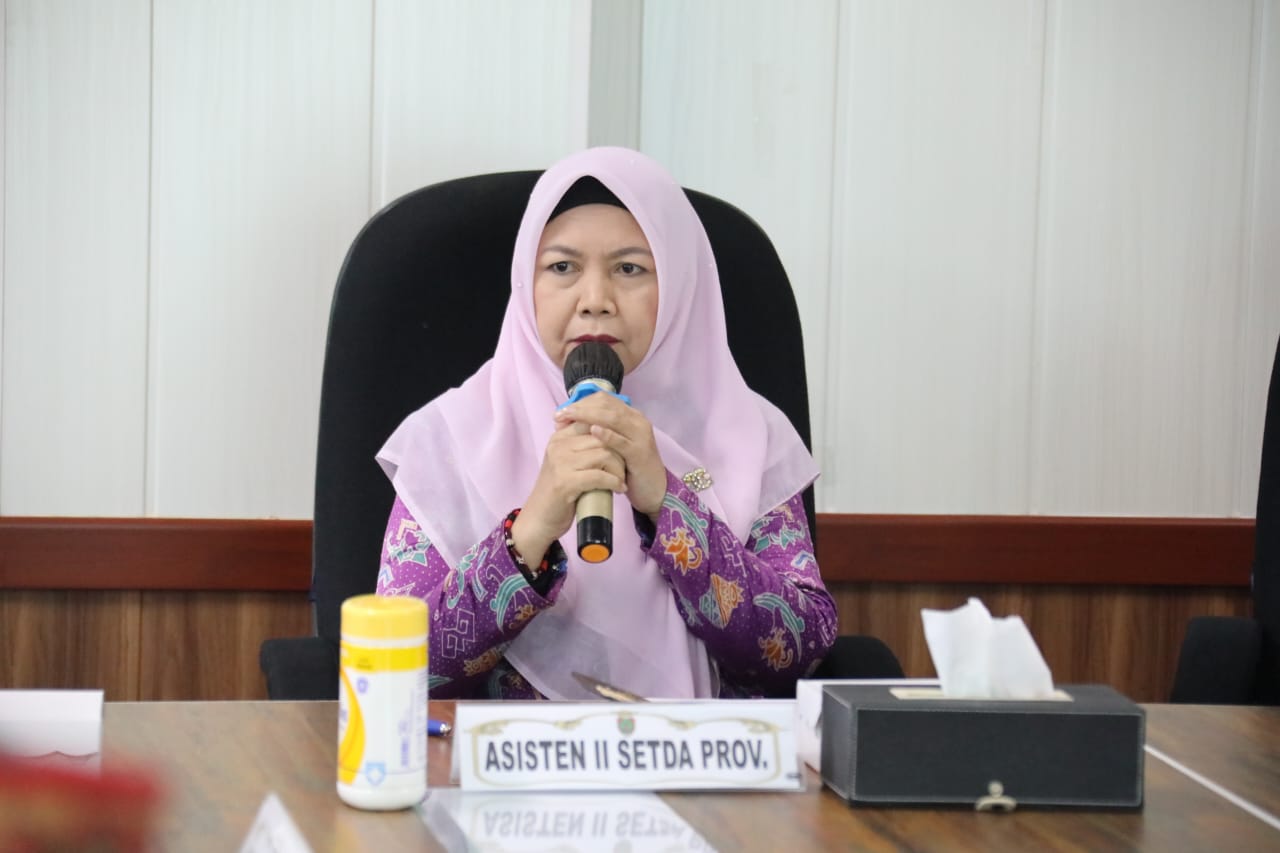 Asisten Ekbang Sri Widanarni Pimpin Rapat Lanjutan Persiapan Pelaksanaan National Halal Fair