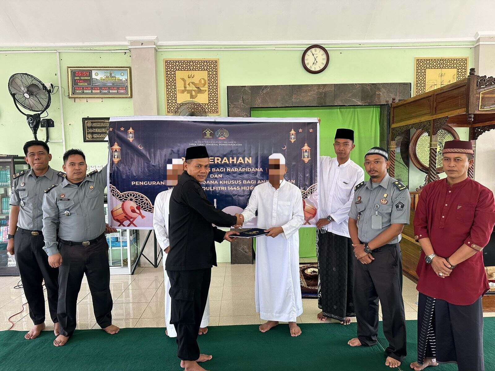 Peringati Hari Raya Idulfitri 1445 H, Jajaran Pegawai dan Narapidana Lembaga Pemasyarakatan Kelas IIA Palangka Raya Laksanakan Sholat Ied Berjamaah