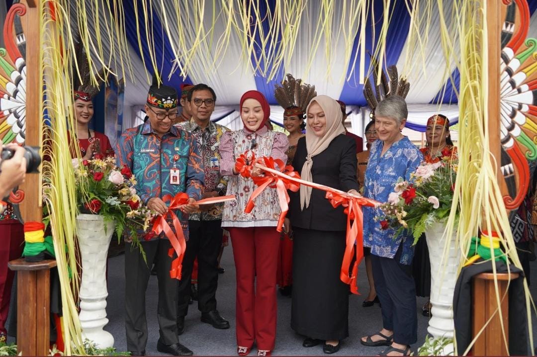 Plt Sekda Prov Kalteng Leonard S Ampung Buka Pameran Sains Interaktif Penelitian Mutakhir Jerman