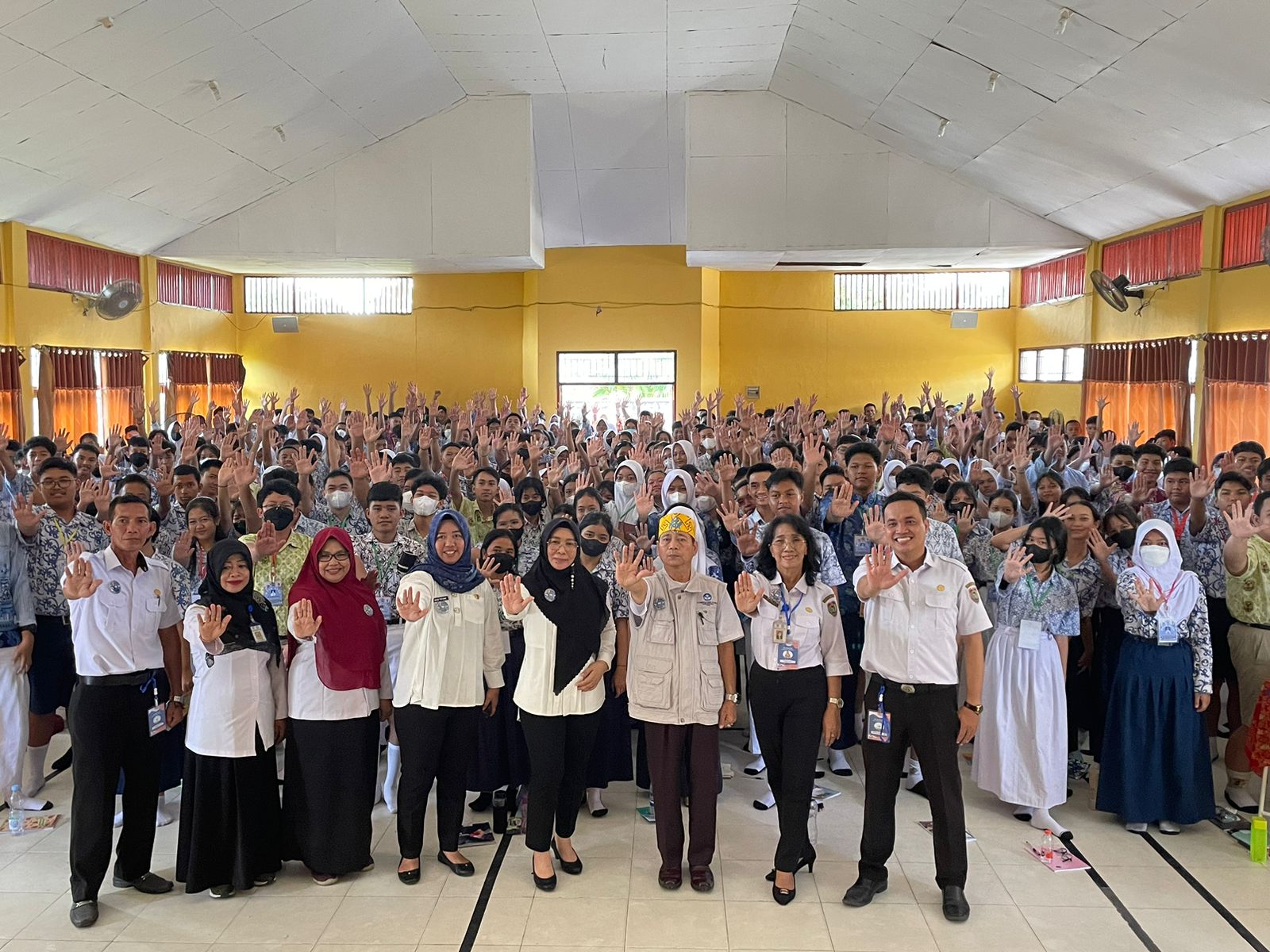 Kadispursip Prov. Kalteng Jadi Narasumber Pada Masa Pengenalan Lingkungan Sekolah