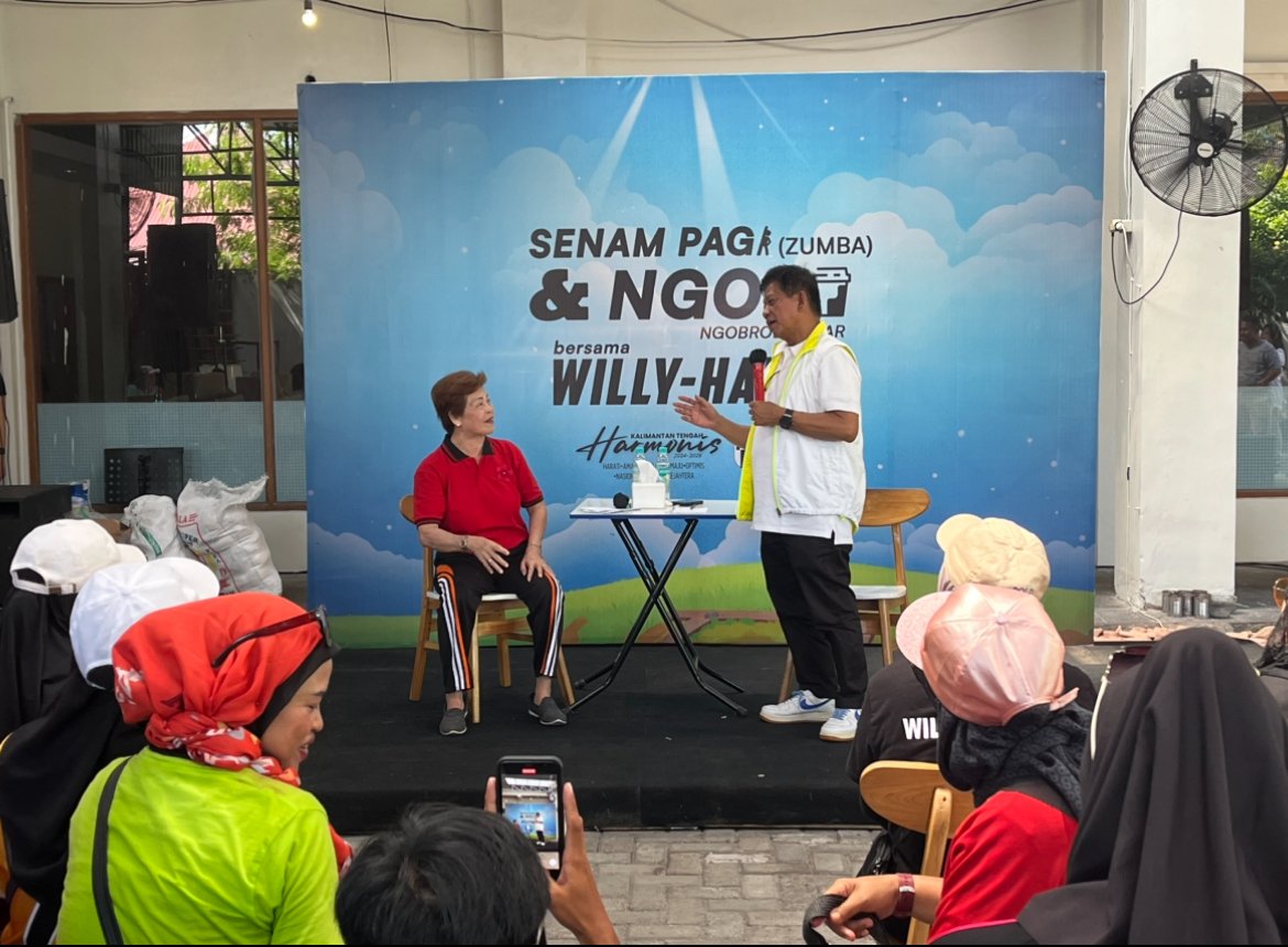 Puluhan Warga Palangka Raya Ikuti Senam Pagi Zumba & Ngopi (Ngobrol Pintar) Bersama Willy-Habib