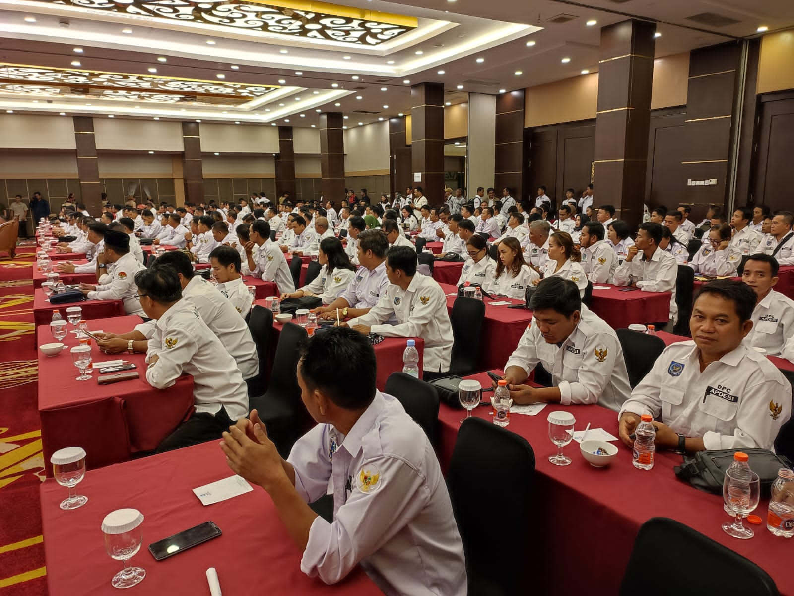 Sekda Nuryakin Hadiri Pelantikan dan Rapat Kerja Daerah DPD APDESI Prov. Kalteng Sekaligus Rakor Kepala Desa Se-Kalteng