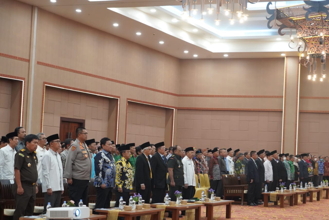 Wakil Gubernur Kalimantan Tengah Edy Pratowo Hadiri Secara Langsung Pengukuhan Guru Besar Universitas Muhammadiyah