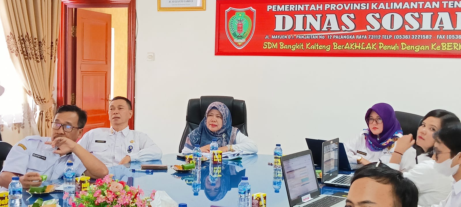 Dinsos Prov. Kalteng Terima Visitasi Monev Keterbukaan Informasi Badan Publik