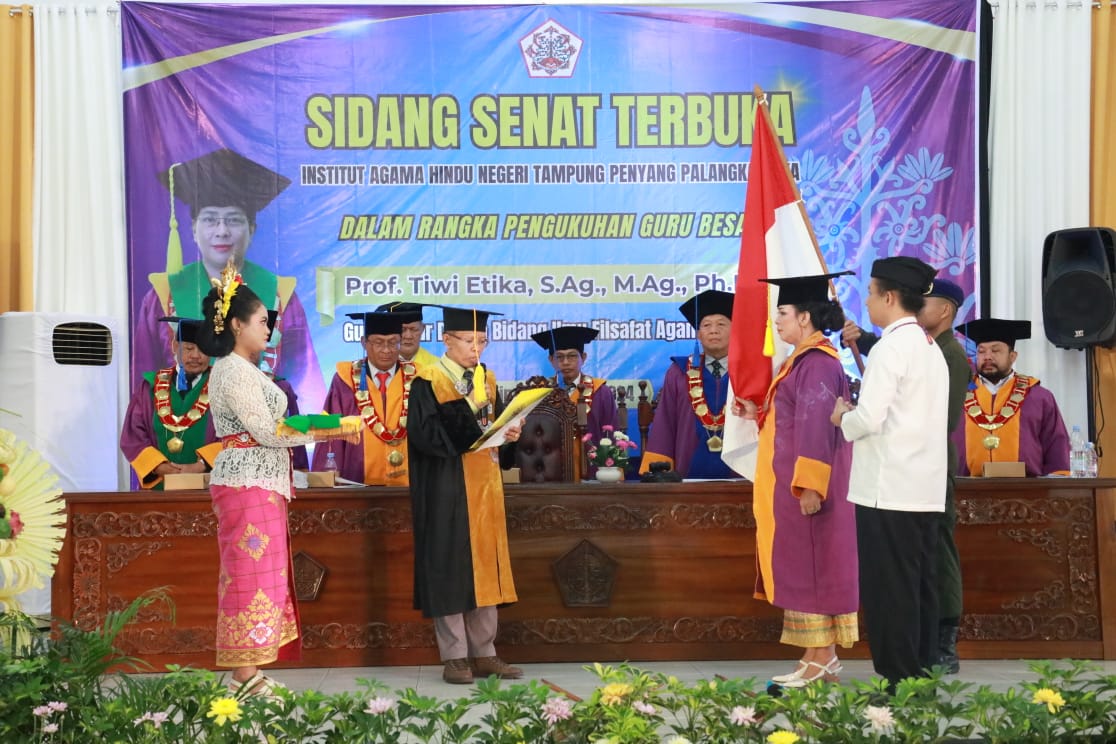 Sahli Yuas Elko Hadiri Pengukuhan Guru Besar Institut Agama Hindu Negeri (IAHN) Tampung Penyang Palangka Raya