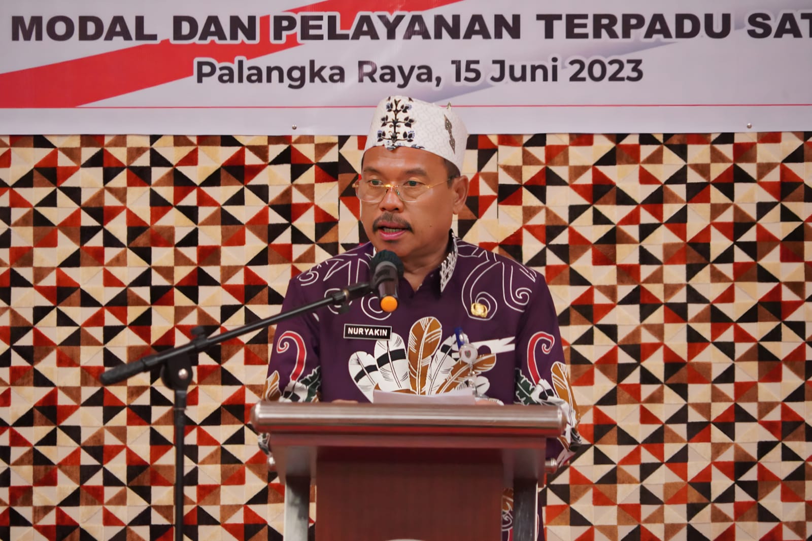 Sekda Nuryakin Buka Rapat Awal Dalam Rangka Penyediaan Peta Potensi dan Peluang Usaha Prov. Kalteng Tahun 2023