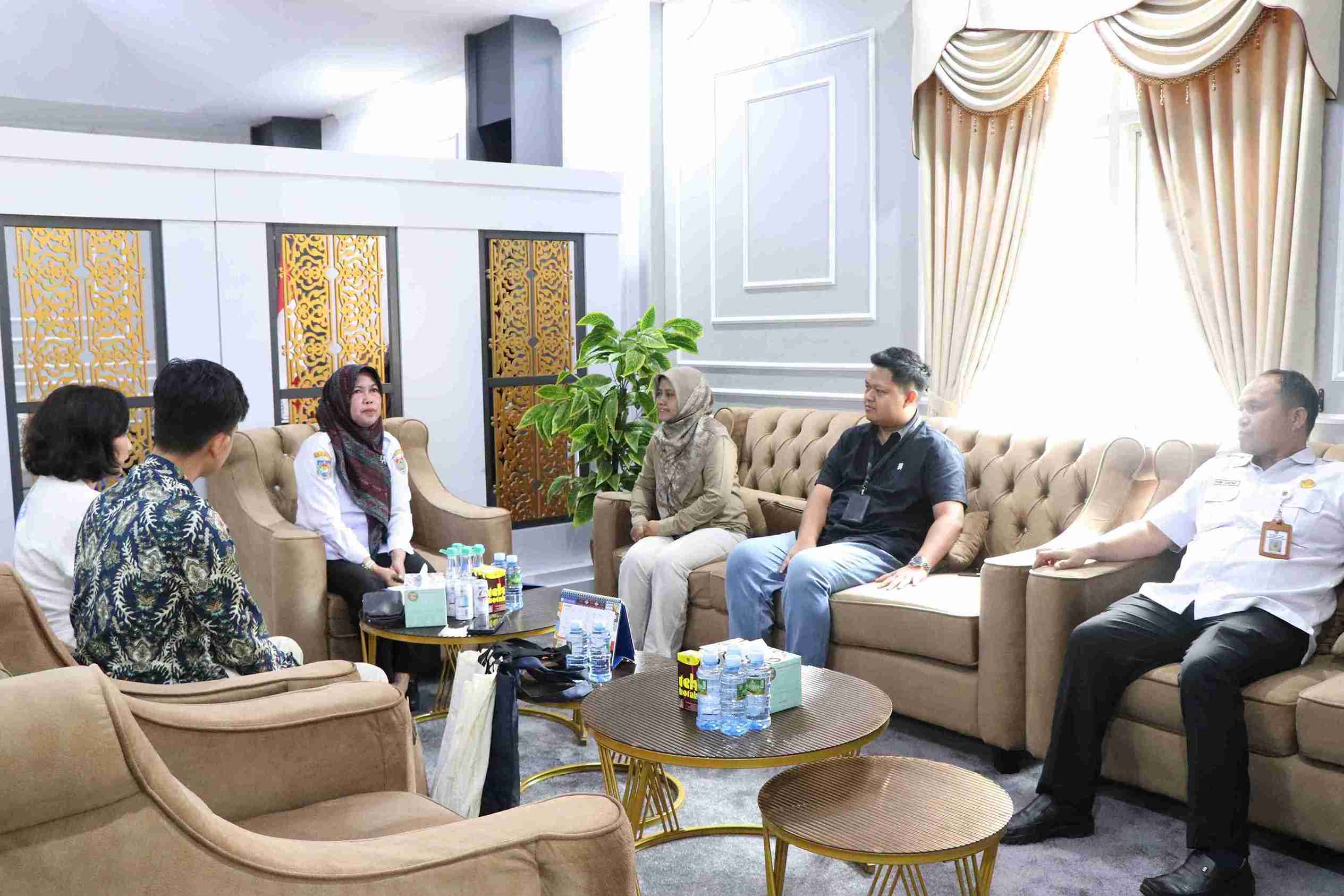 Kepala BKD Prov. Kalteng Lisda Arriyana Terima Kunjungan dari PT Taspen dan PT Bank Mandiri Taspen