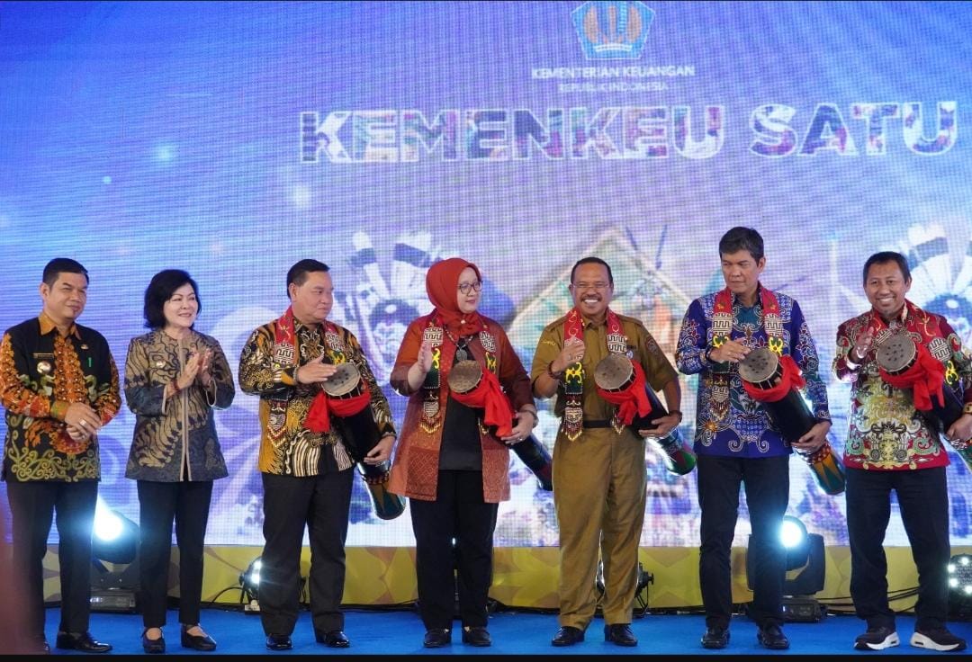 Sekda Prov. Kalteng Buka Acara Sinergi Pemberdayaan UMKM Kemenkeu Satu Kalteng Tahun 2023