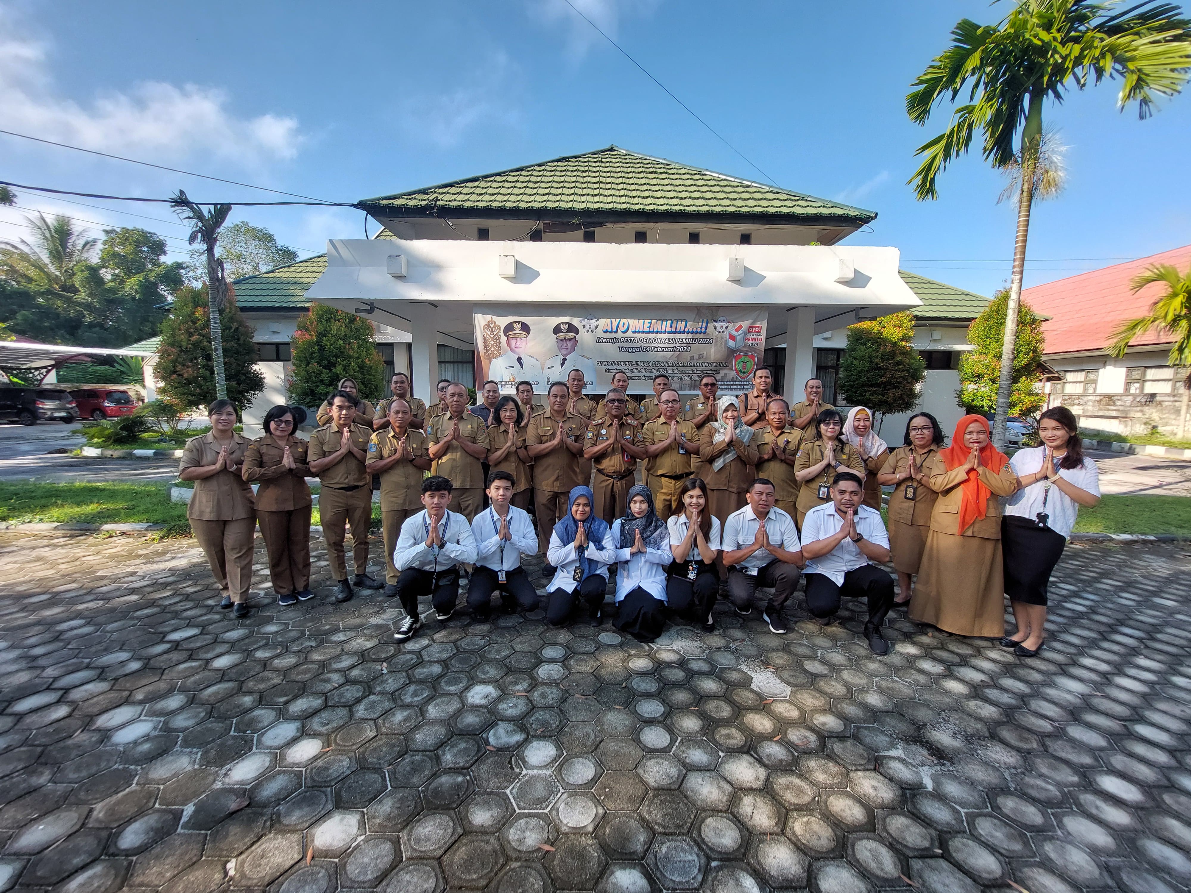 Kaban Kesbangpol Kalteng Katma F. Dirun Ajak untuk Selalu Menjaga Kerja Sama dan Kekompakan