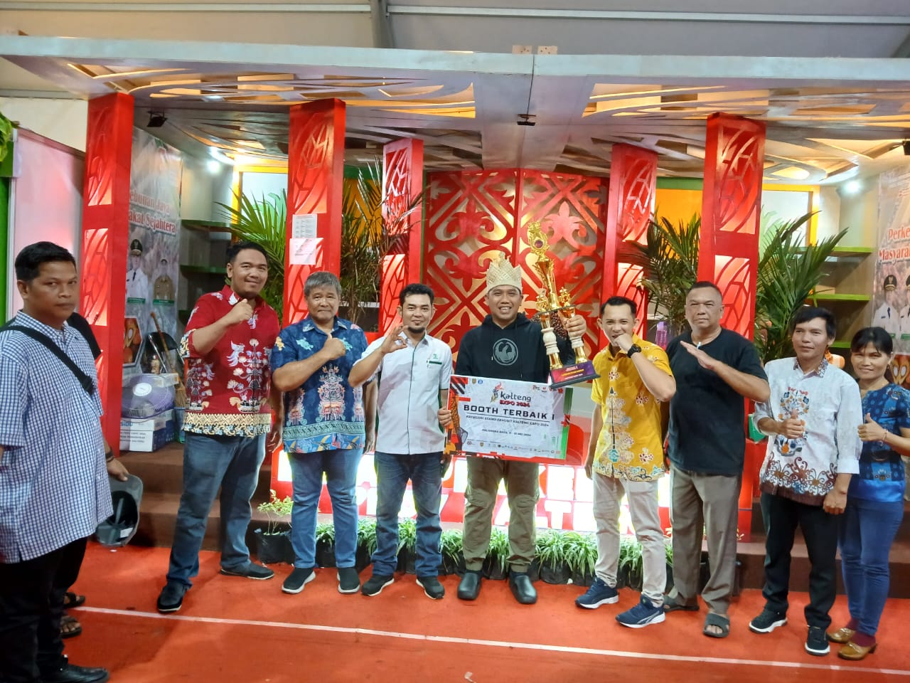 Disbun Prov. Kalteng Raih Juara Terbaik I Kategori Stand Terfavorit