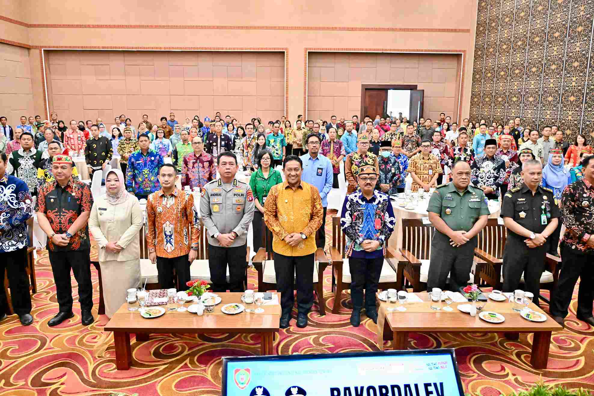 Wagub Kalteng Edy Pratowo Buka Rakordalev Pelaksanaan Rencana Pembangunan Daerah Prov. Kalteng Triwulan I Tahun 2025