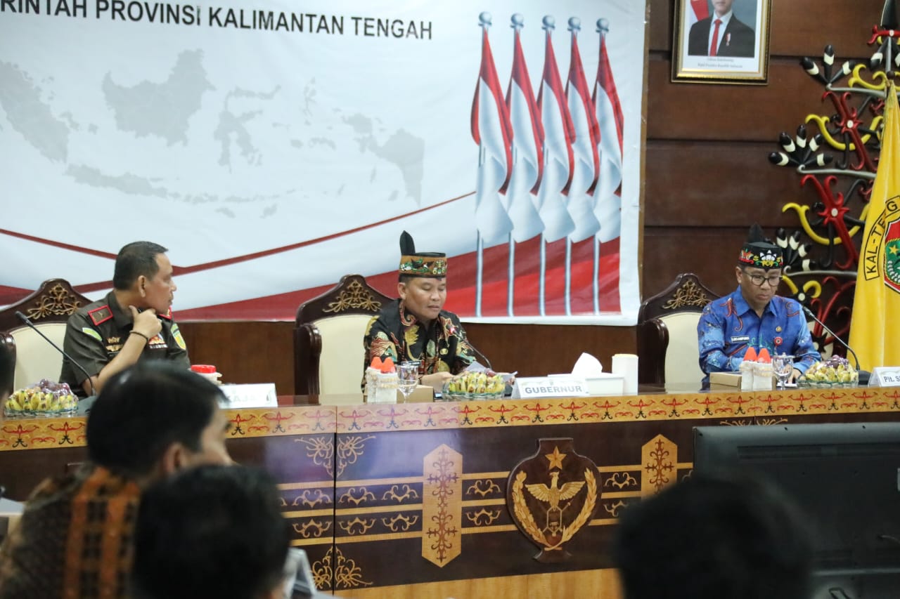 Gubernur Kalteng Agustiar Sabran Pimpin Rakor Pembahasan Pengaturan Lalu Lintas Angkutan Hasil Perkebunan, Kehutanan dan Pertambangan