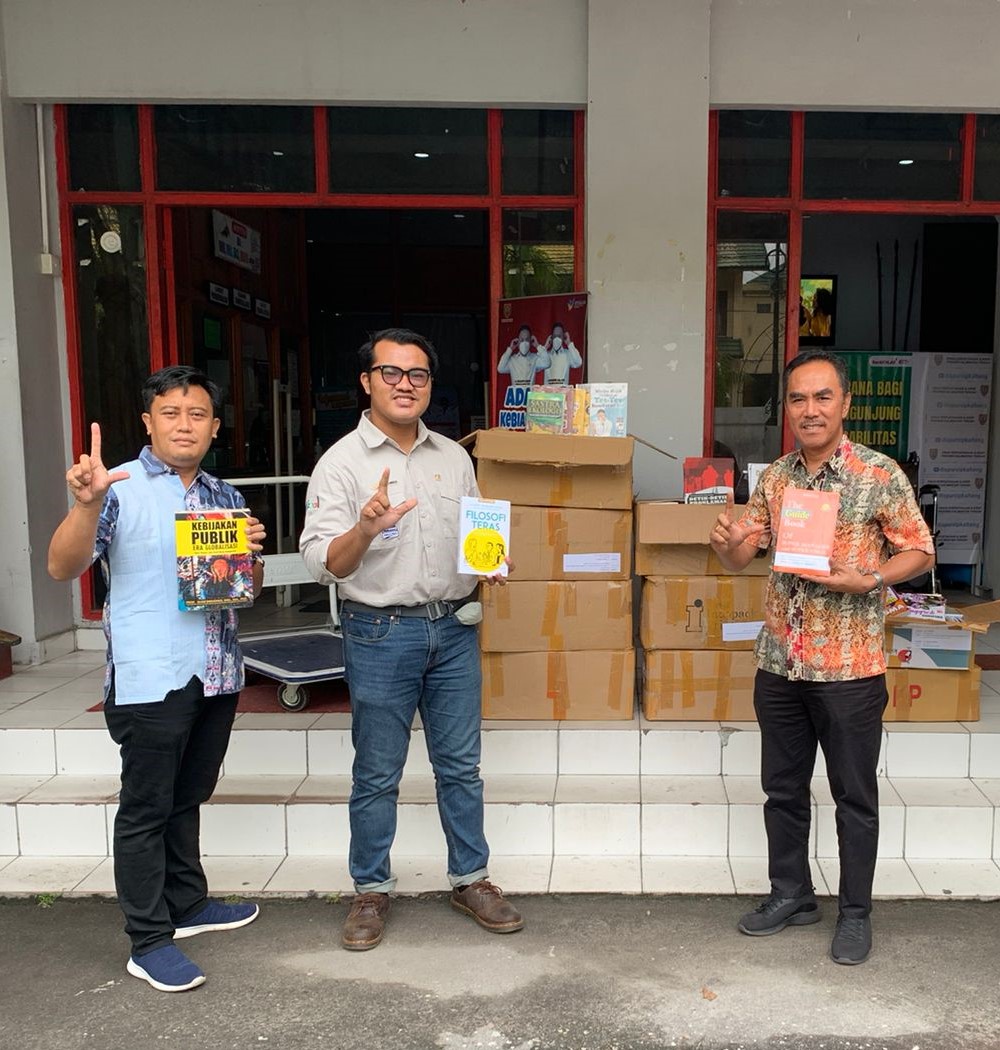 Dispursip Prov. Kalteng Sambut Baik Bantuan Buku Dari PT. Tuah Turangga Agung Sebanyak 1.000 Koleksi Buku