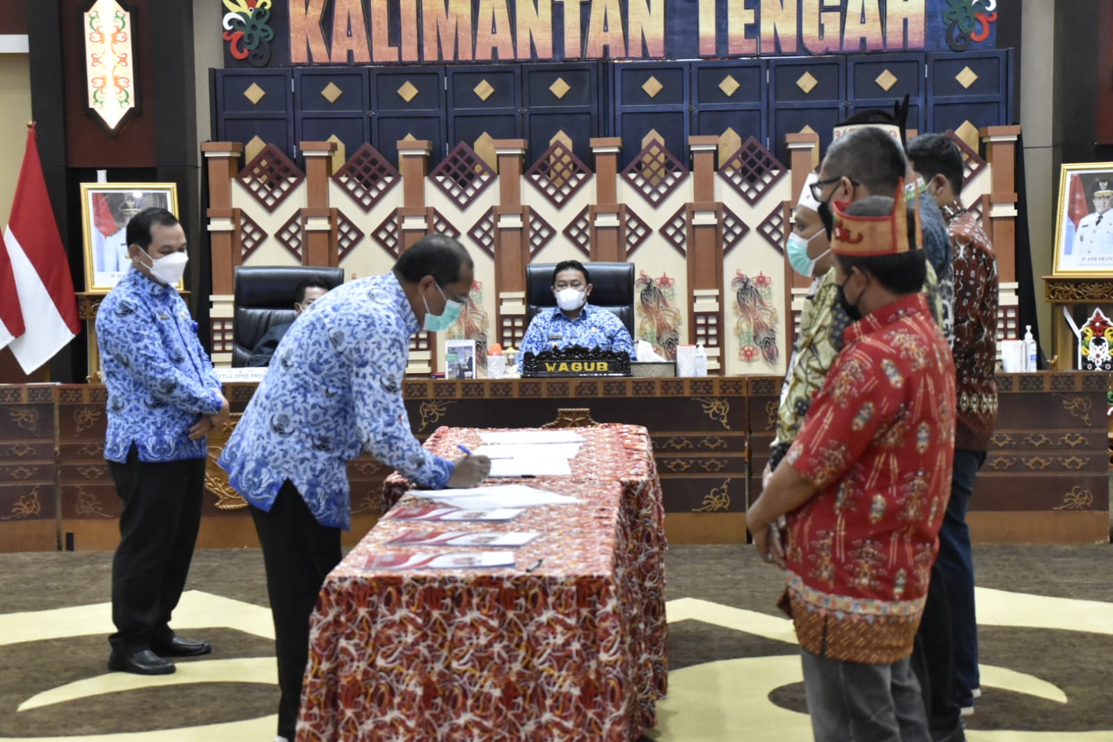 Wagub Kalteng H. Edy Pratowo Hadiri Kick Off Penandatanganan Kontrak Barang Dan Jasa Di Lingkungan Pemprov. Kalteng