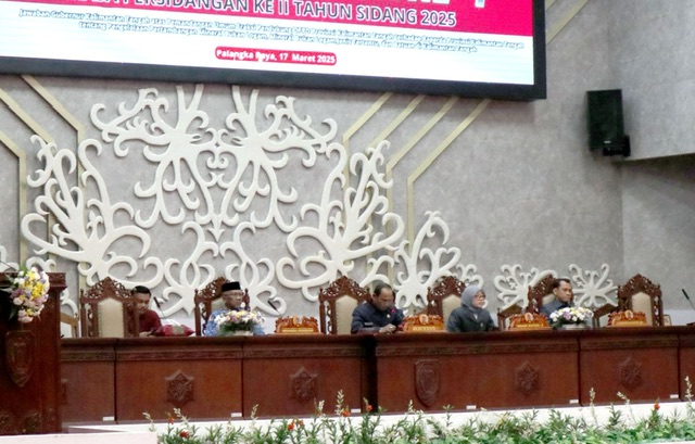 Plt. Sekda Prov. Kalteng M. Katma F. Dirun Hadiri Rapat Paripurna ke-7 Masa Persidangan II Tahun Sidang 2025