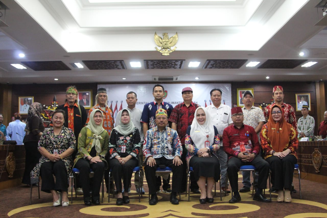 Sekda Nuryakin Ambil Sumpah dan Janji Juri Festival Budaya Isen Mulang Tahun 2024