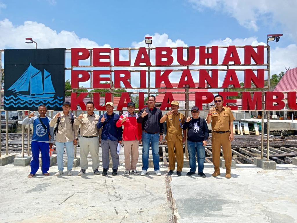 Dislutkan Prov. Kalteng Lakukan Kunjungan dan Pengecekan pembangunan Dermaga Pelabuhan Perikanan Kuala Pembuang Tahap III