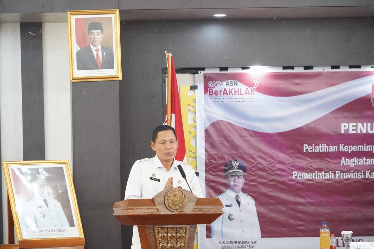 Sahli Yuas Elko Tutup Pelatihan Kepemimpinan Administrator Gelombang II Angkatan IV, V, VI dan VII