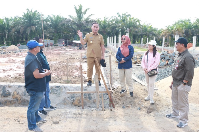 Gubernur Kalteng Sugianto Sabran Lakukan Peninjauan Lokasi Pembangunan Pabrik Pakan Ternak