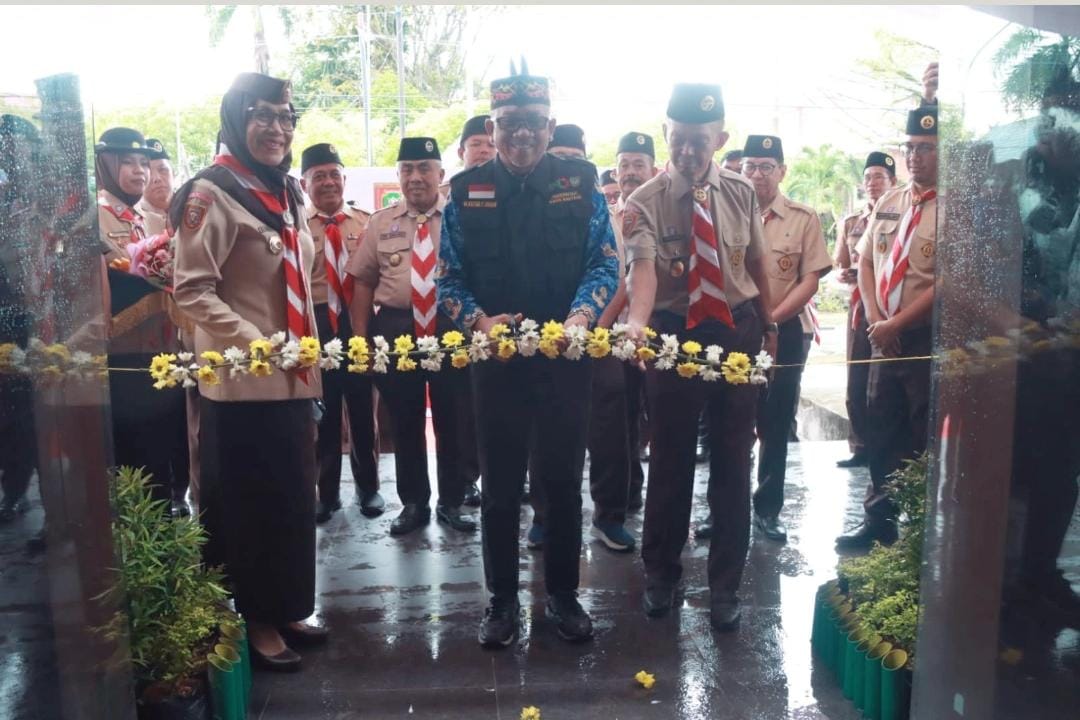 Plt Sekda Prov Kalteng M. Katma F. Dirun Resmikan Gedung Kantor Kwartir Daerah Gerakan Pramuka Kalteng