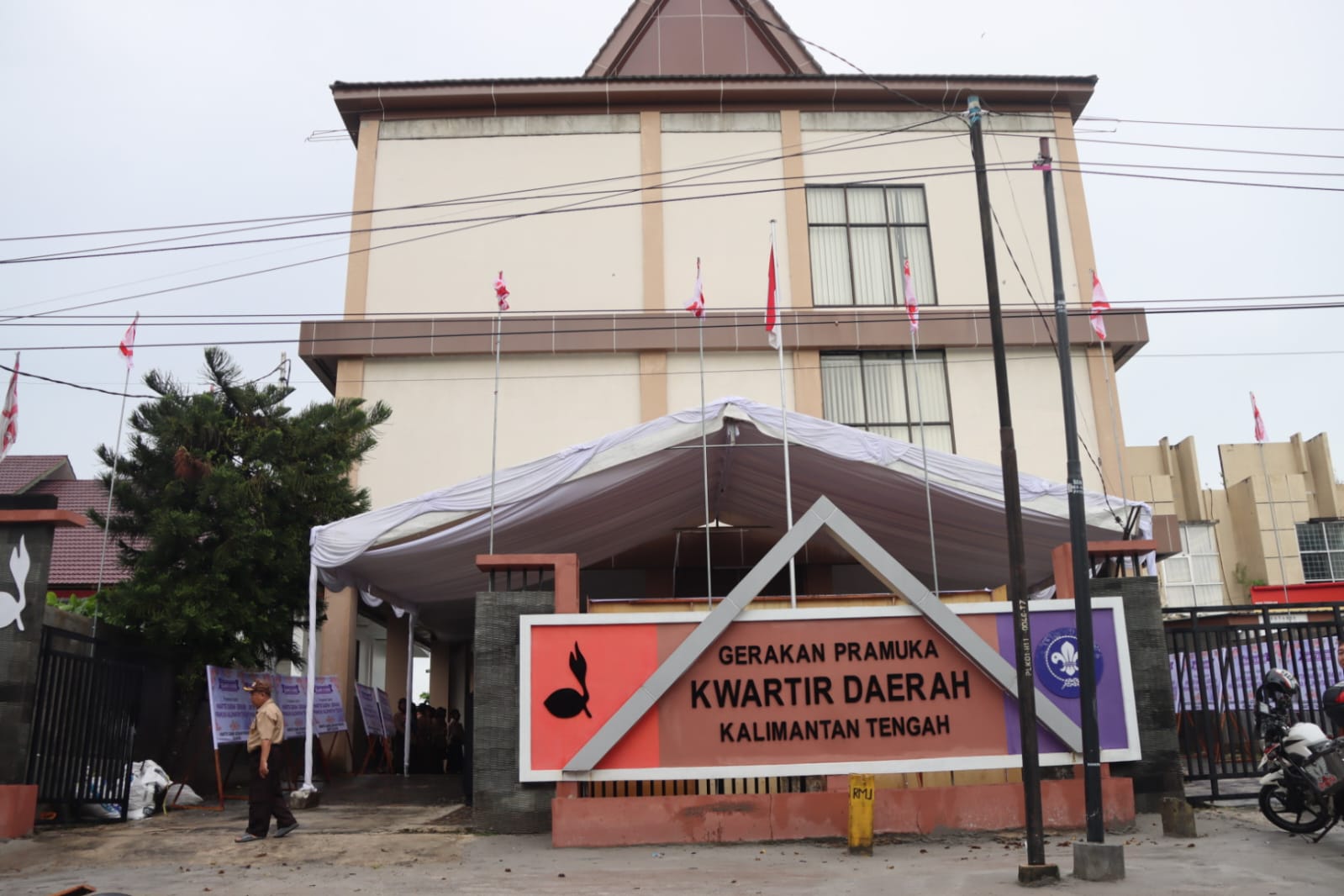 Plt Sekda Prov Kalteng M. Katma F. Dirun Resmikan Gedung Kantor Kwartir Daerah Gerakan Pramuka Kalteng