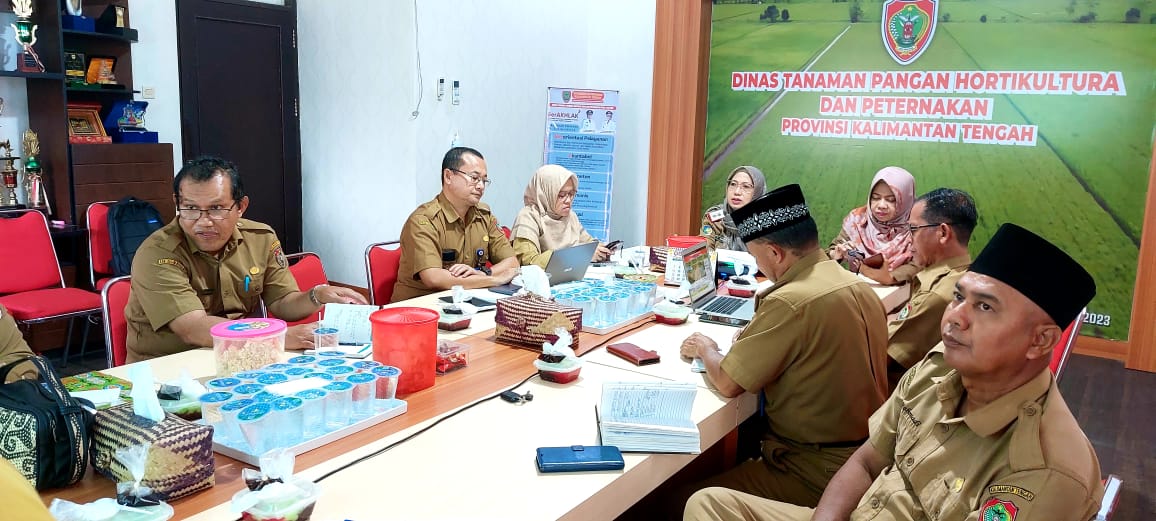 Kadis TPHP Sunarti Pimpin Rakor Bersama Seluruh Kepala Dinas Pertanian Kabupaten/Kota se Kalteng