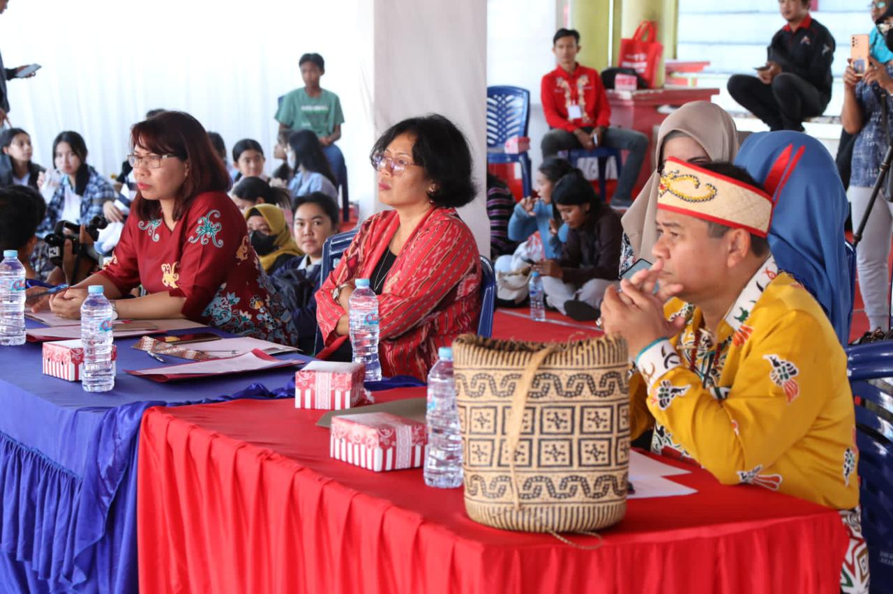 Pemprov Kalteng Mengadakan Lomba Bakesah Di Stadion Sanaman Mantikei