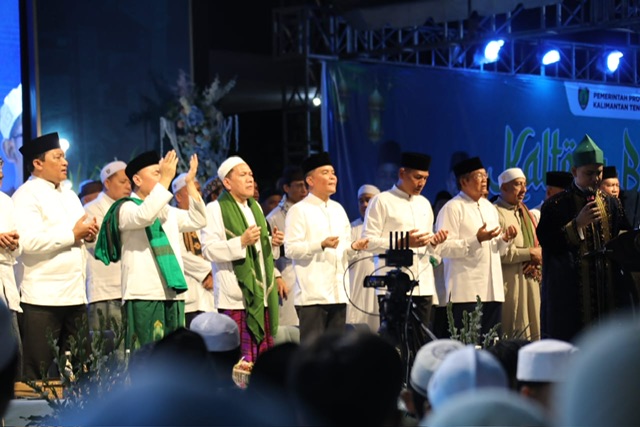 Antusias Masyarakat Hadiri Buka Puasa Bersama Gubernur Kalteng Agustiar Sabran dan Panglima Kodam XII/Tanjungpura Mayjen TNI Jamallulael