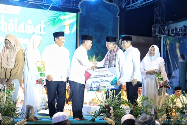 Antusias Masyarakat Hadiri Buka Puasa Bersama Gubernur Kalteng Agustiar Sabran dan Panglima Kodam XII/Tanjungpura Mayjen TNI Jamallulael