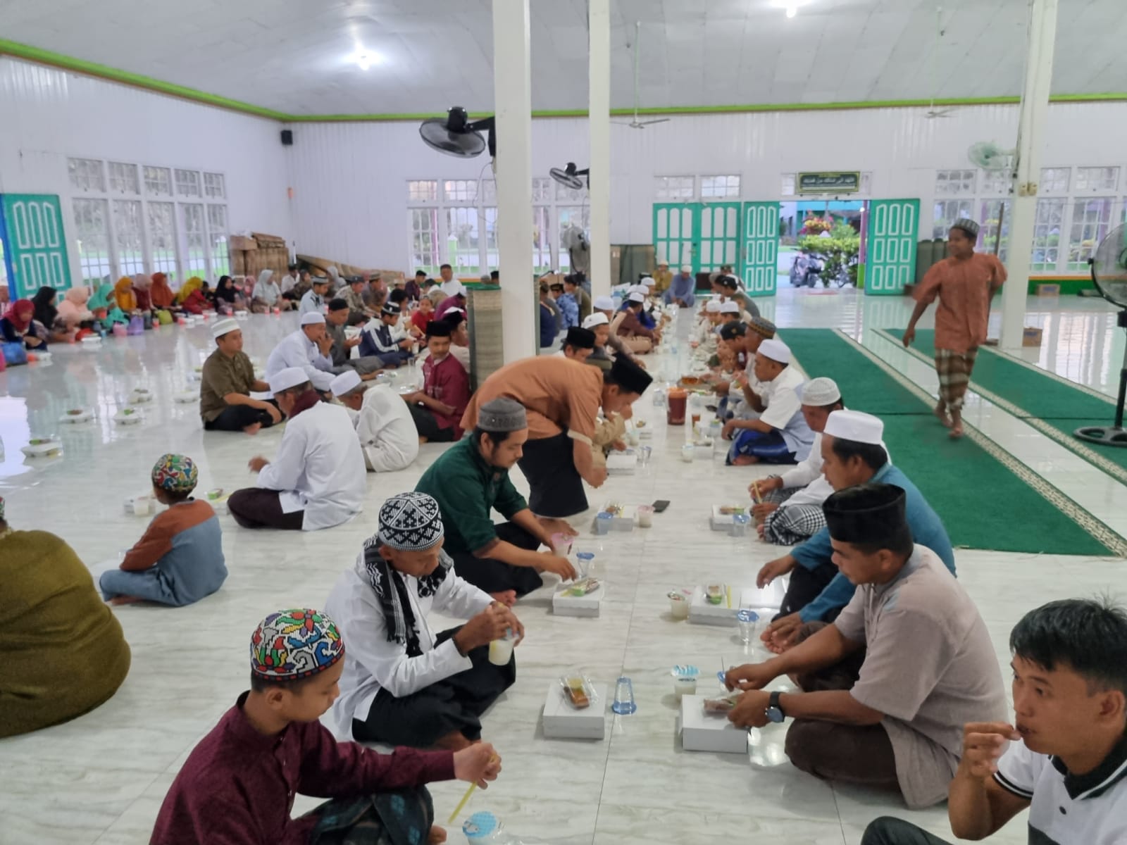 Pemprov Kalteng Laksanakan Kegiatan Safari Ramadan Di Masjid Al Hikmah Kab. Katingan