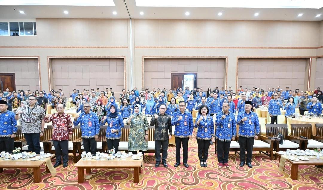 Plt Sekda Prov Kalteng M. Katma F. Dirun Buka Sosialisasi Pedoman Penyusunan APBD Tahun Anggaran 2025