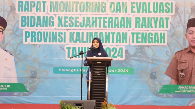 Asisten Ekbang Sri Widanarni Buka Rapat Monitoring dan Evaluasi Bidang Kesejahteraan Rakyat Prov. Kalteng Tahun 2024