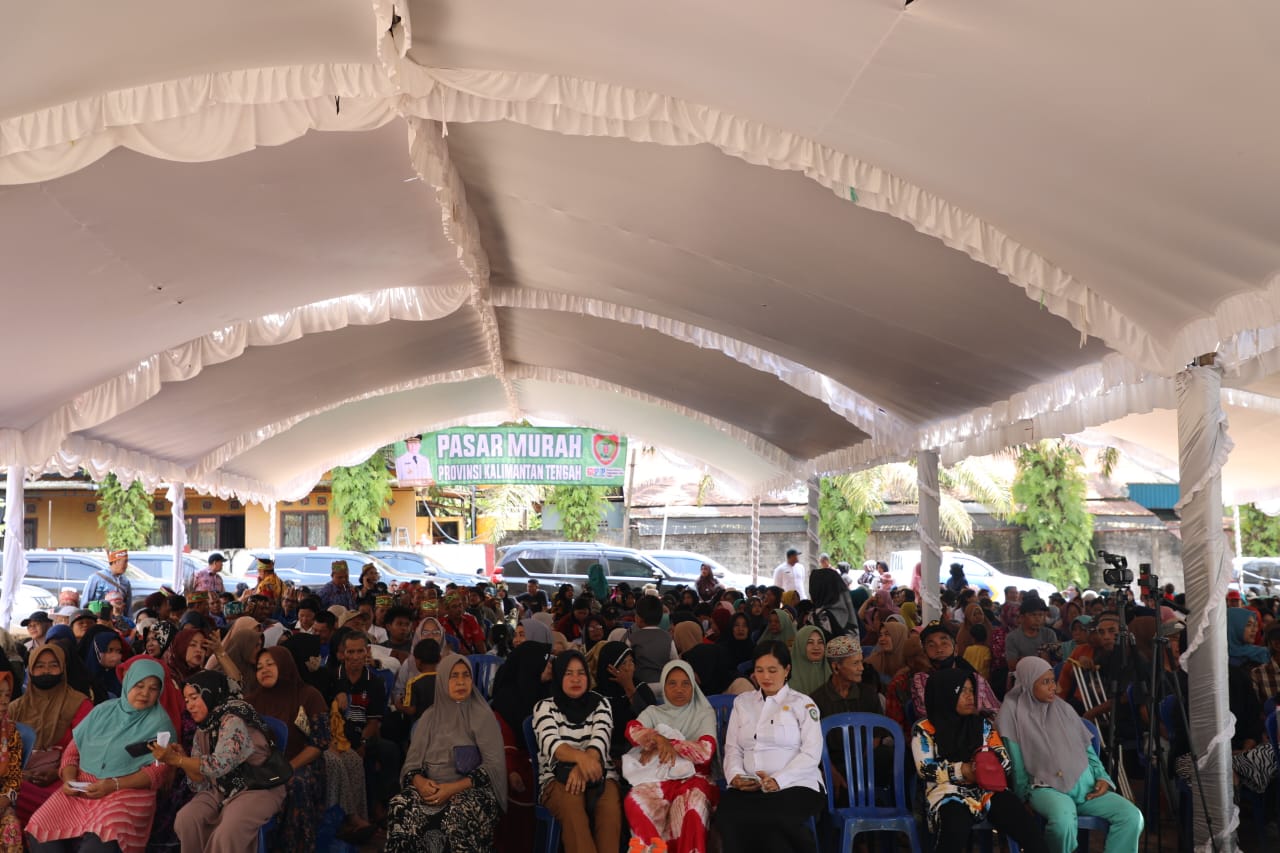 Kadis TPHP Turut Dampingi Gubernur Kalteng dalam Kegiatan Pasar Murah