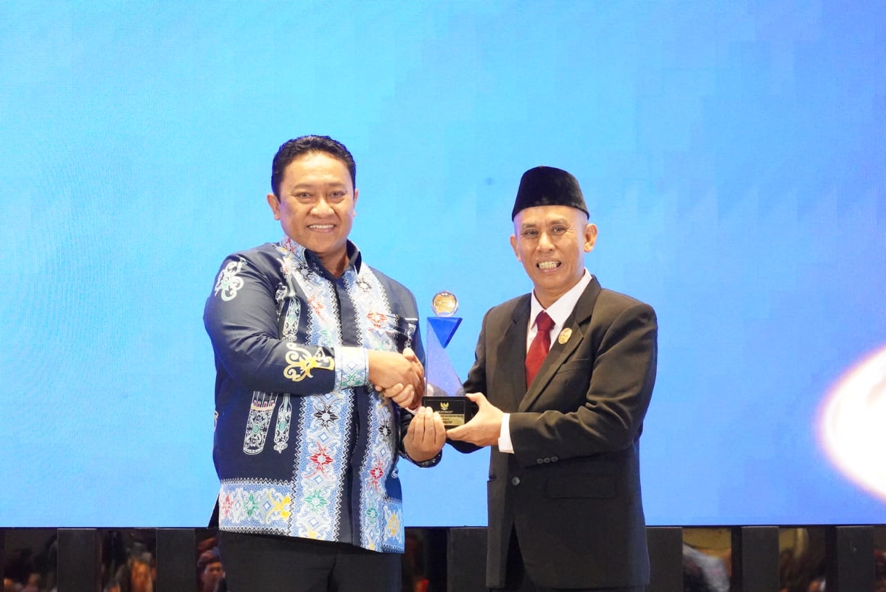 Pemprov. Kalteng Raih Peringkat ke-5 Pada Anugerah Keterbukaan Informasi Publik Tahun 2024