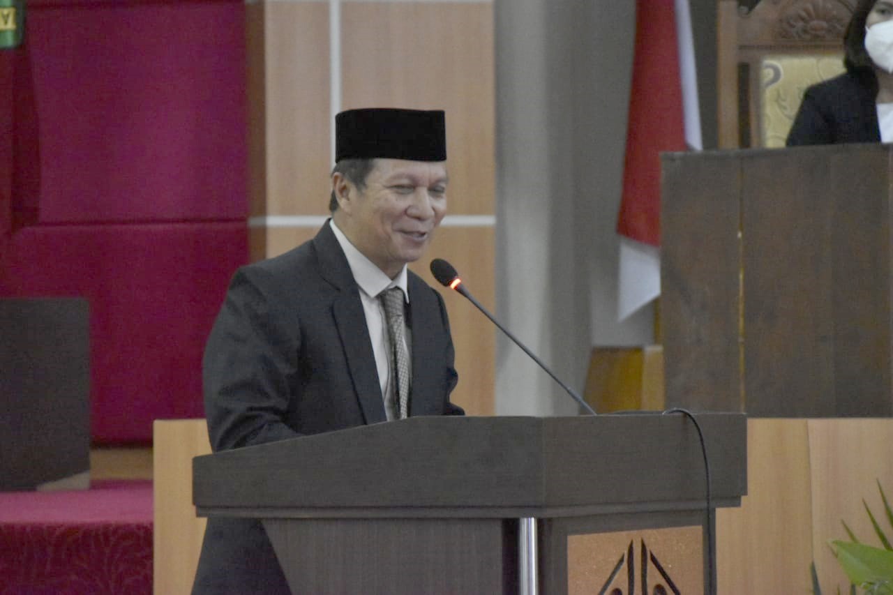 Staf Ahli Gubernur Kalteng Bidang KSDM Hadiri Acara Sidang Terbuka Senat Fakultas Kedokteran UPR