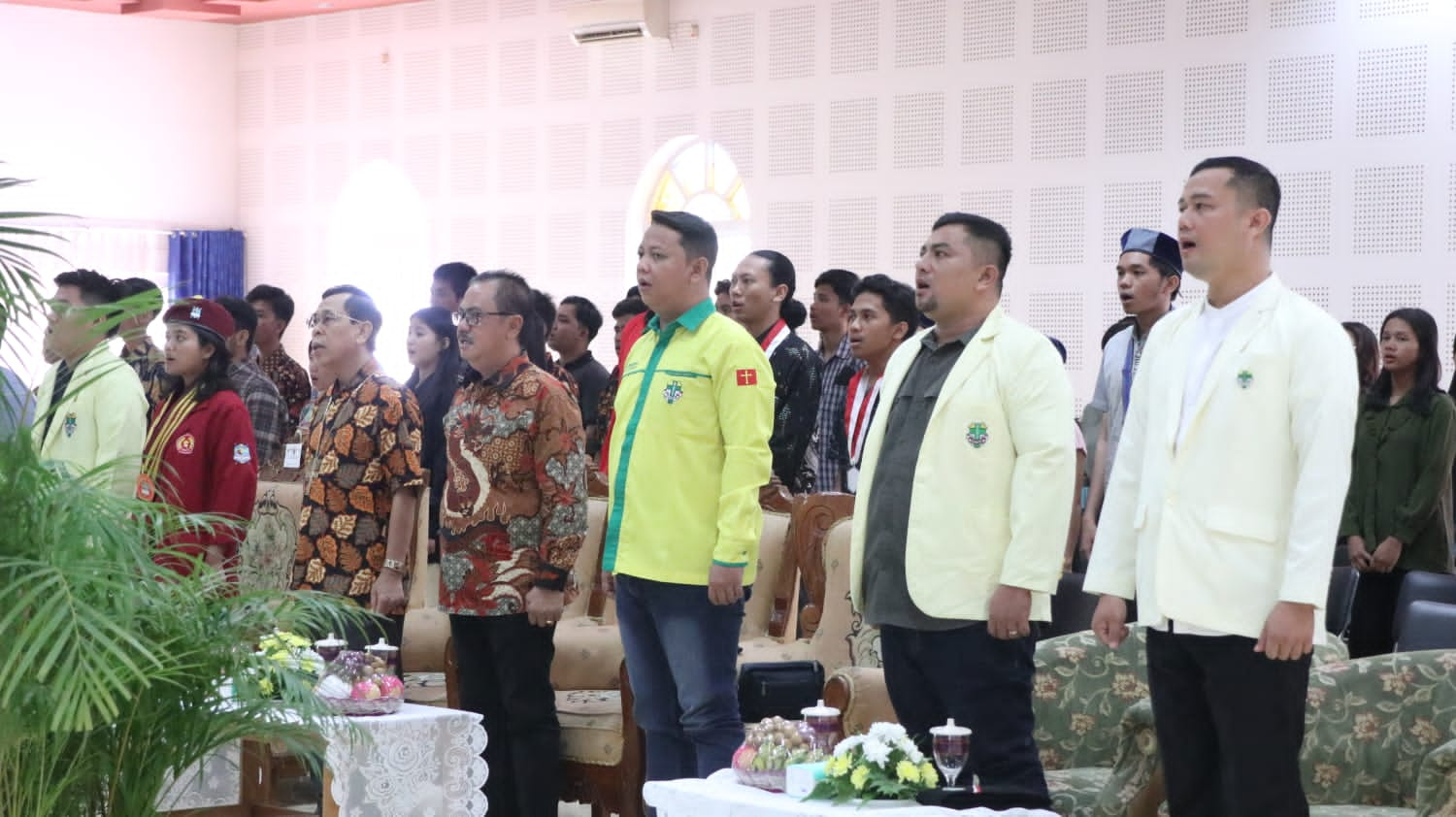 Sahli Herson B Aden Secara Resmi Buka Seminar Nasional dan Konsolidasi Umat Dalam Rakerda Pemuda Katolik Komisariat Daerah Kalteng