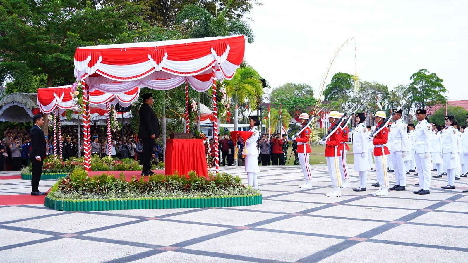 Kaban Kesbangpol Kalteng Katma F. Dirun Apresiasi yang Mendalam Kepada Pasukan Pengibar Bendera Pusaka